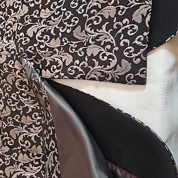 LNWOT Tuxedo Jacket, Excellent condition. - Picture 10 of 14